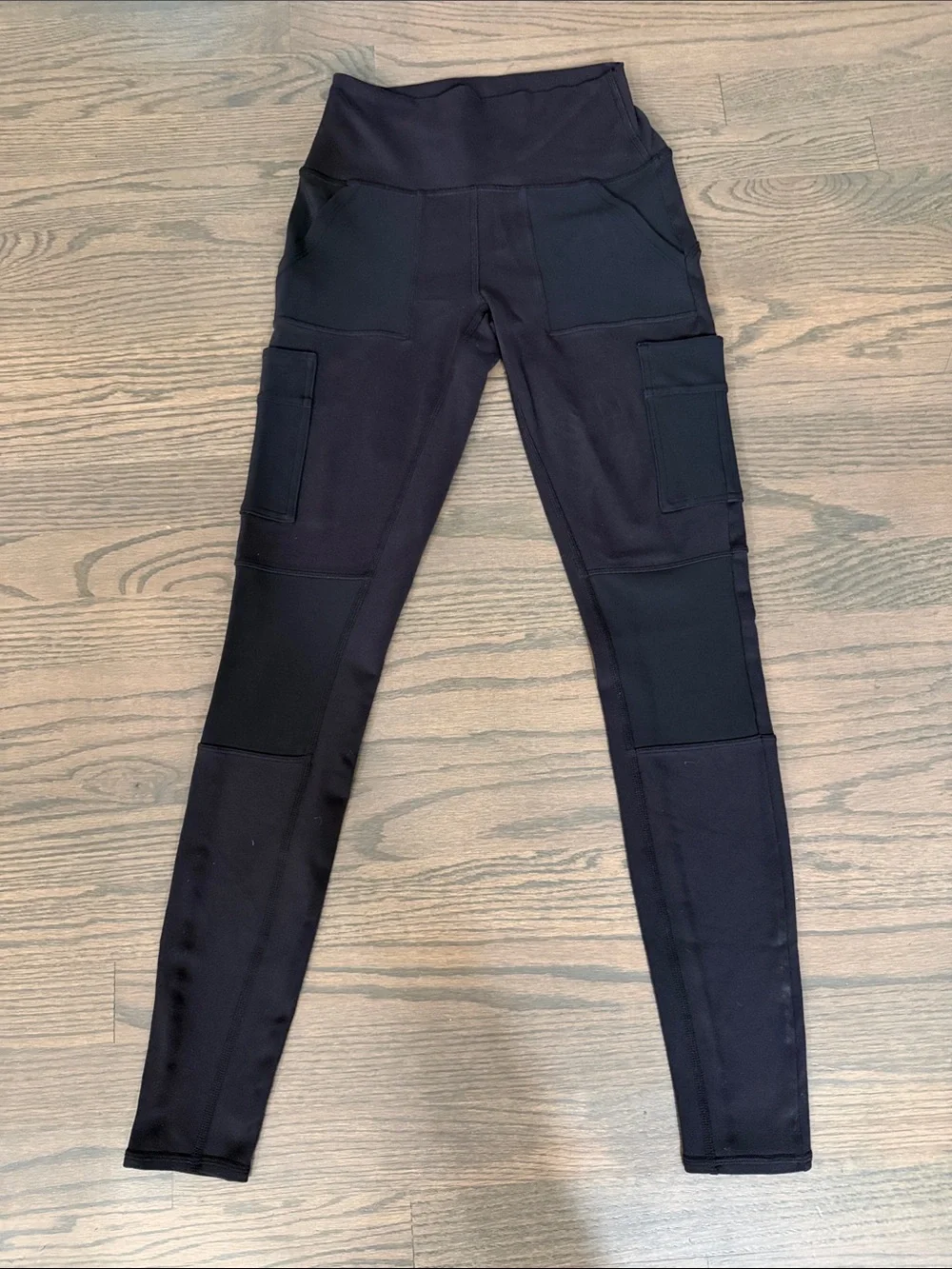 ALO Yoga Black High-Rise Cargo Pocket Leggings